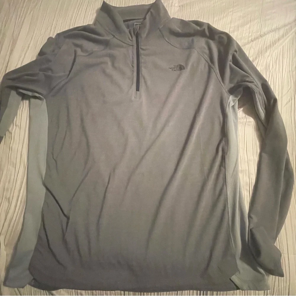 The North Face gray long‎ sleeve lightweight pullover, size XL